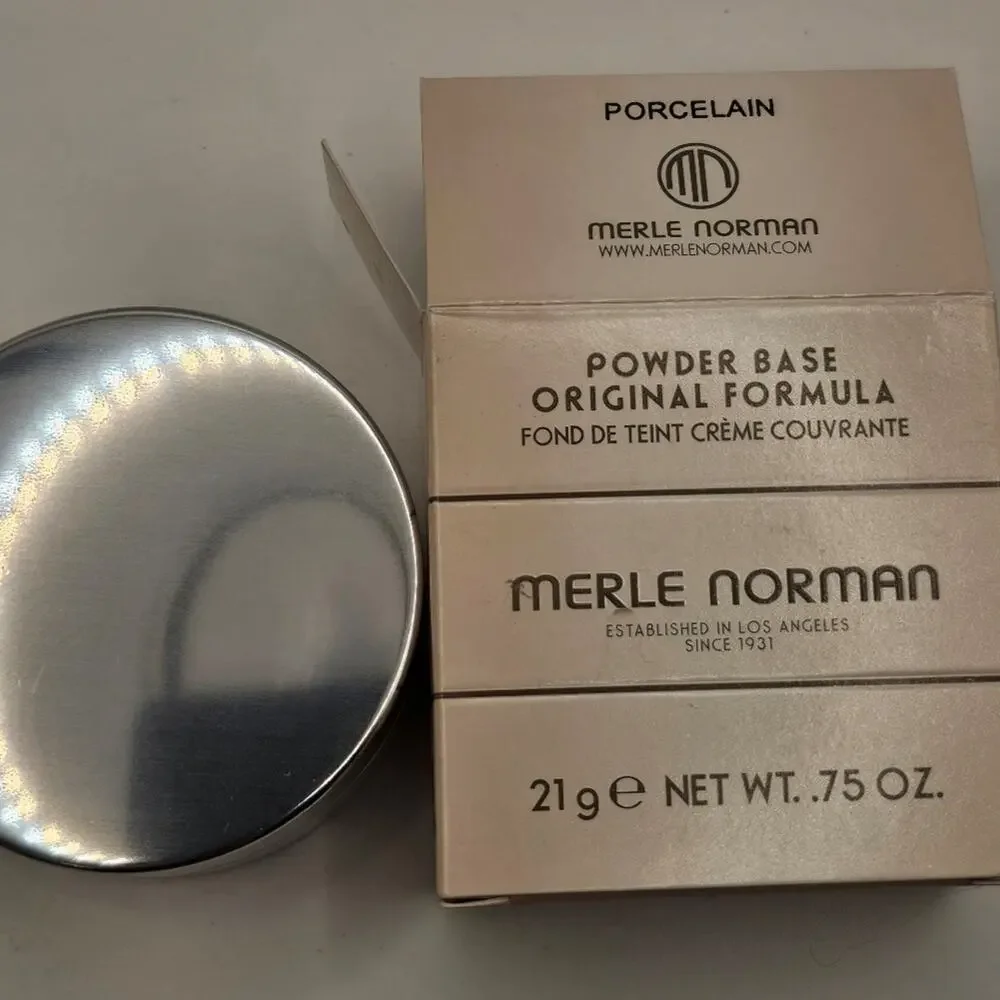 NEW Merle Norman Powder‎ Base Original Formula Foundation